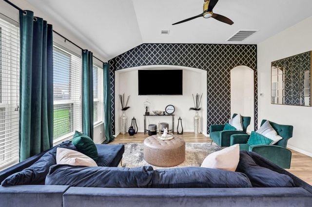 9511 White Landing Drive, Mont Belvieu, TX 77523