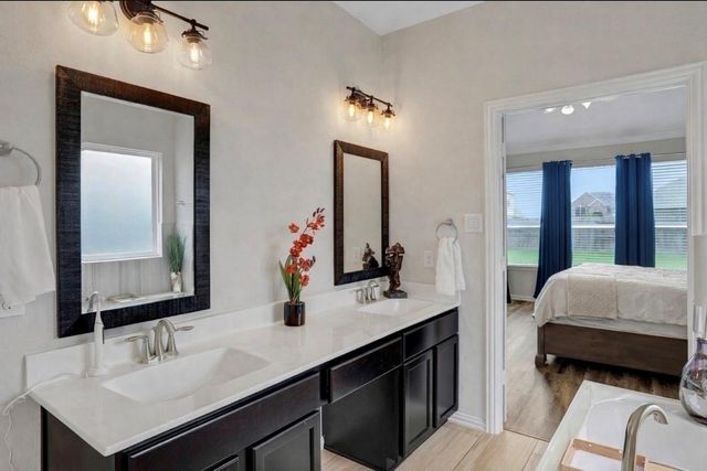 9511 White Landing Drive, Mont Belvieu, TX 77523