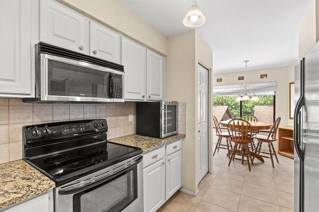 5713 AVISTA DRIVE 4112, Sarasota, FL 34243