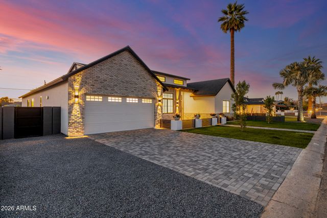 3028 N 47TH Place, Phoenix, AZ 85018