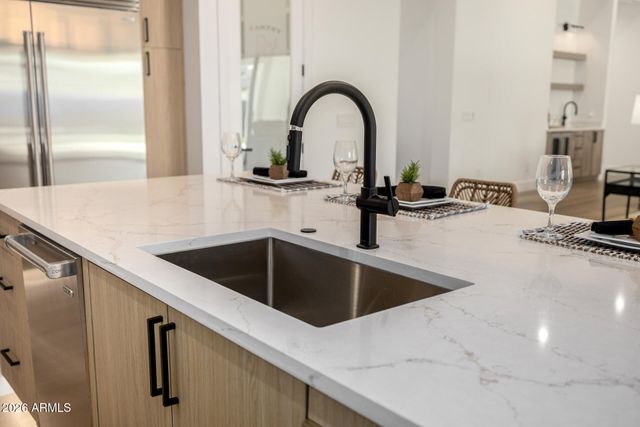 3028 N 47TH Place, Phoenix, AZ 85018