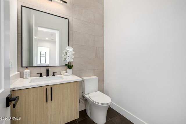 3028 N 47TH Place, Phoenix, AZ 85018