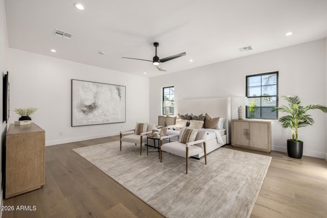 3028 N 47TH Place, Phoenix, AZ 85018