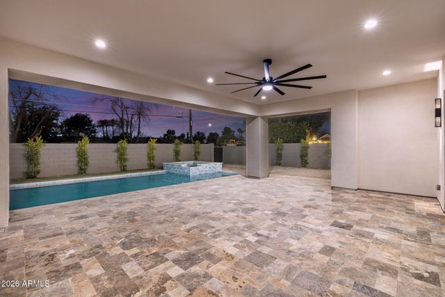 3028 N 47TH Place, Phoenix, AZ 85018