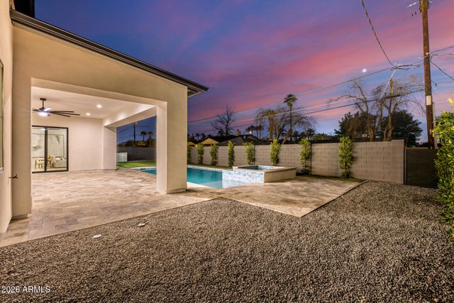 3028 N 47TH Place, Phoenix, AZ 85018