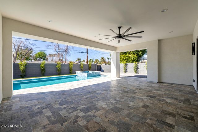 3028 N 47TH Place, Phoenix, AZ 85018