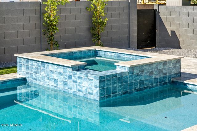 3028 N 47TH Place, Phoenix, AZ 85018