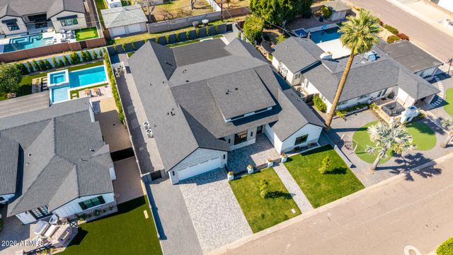 3028 N 47TH Place, Phoenix, AZ 85018