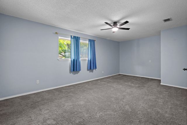 1801 Ridgecrest Drive, Terrell, TX 75160