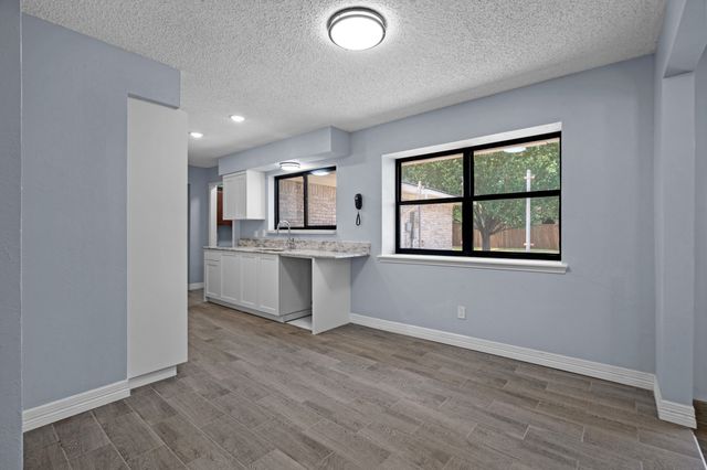 1801 Ridgecrest Drive, Terrell, TX 75160