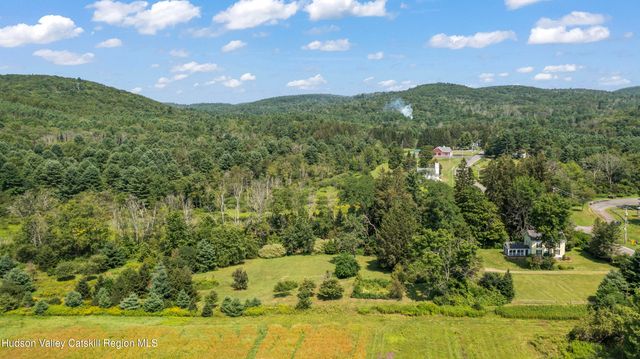 11549 State Route 22, Austerlitz, NY 12017