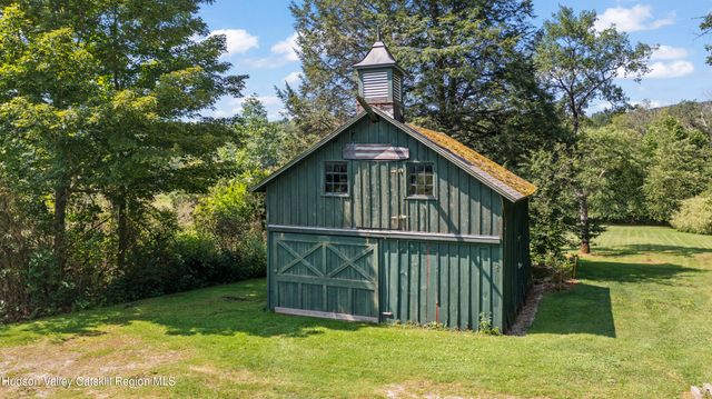 11549 State Route 22, Austerlitz, NY 12017