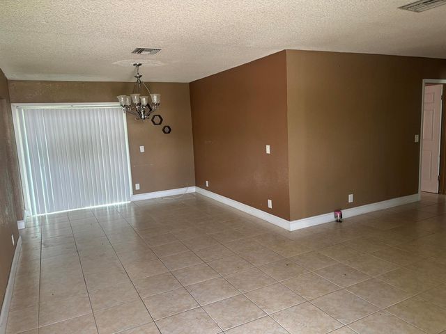 1250 SW 5TH Terrace, Deerfield Beach, FL 33441
