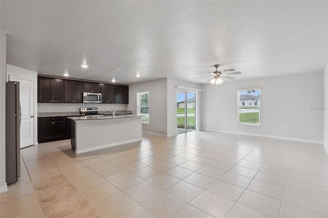 1377 BRENWAY DRIVE, Mascotte, FL 34753