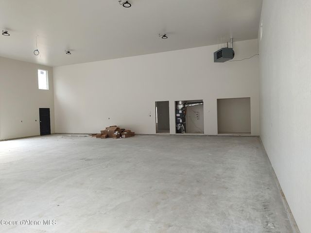 25817 N Dickens Rd, Athol, ID 83801