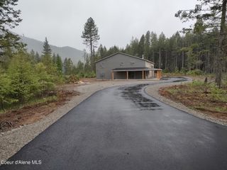 25817 N Dickens Rd, Athol, ID 83801