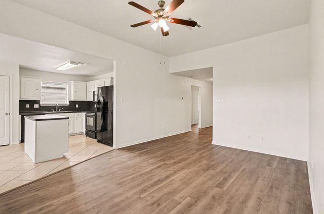 6823 Manor Terrace Lane, Richmond, TX 77469