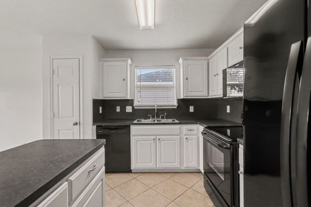 6823 Manor Terrace Lane, Richmond, TX 77469