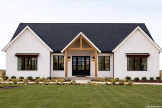 125 Syrah St, La Vernia, TX 78121