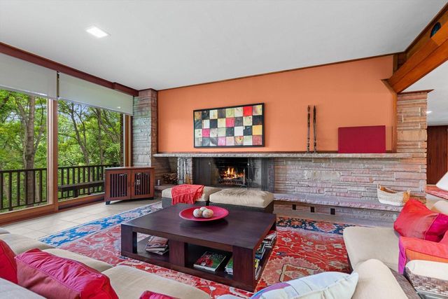 2419 County Road Y, Sheboygan, WI 53083