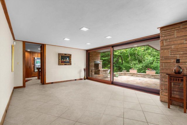 2419 County Road Y, Sheboygan, WI 53083