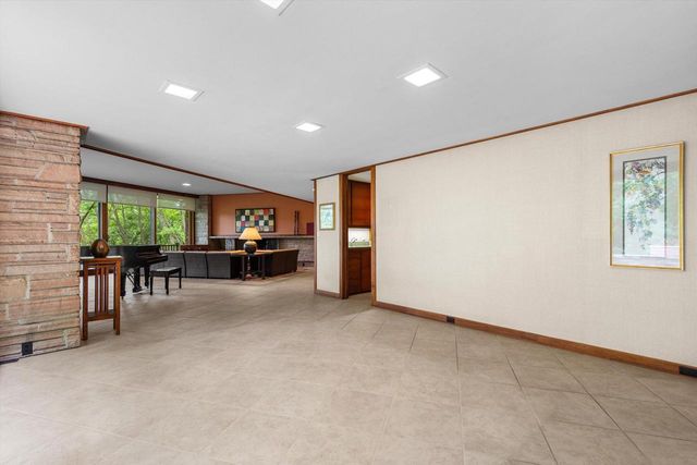 2419 County Road Y, Sheboygan, WI 53083