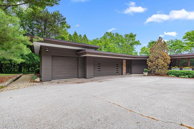2419 County Road Y, Sheboygan, WI 53083