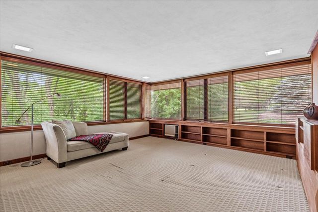 2419 County Road Y, Sheboygan, WI 53083