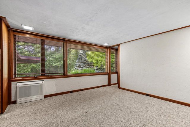 2419 County Road Y, Sheboygan, WI 53083