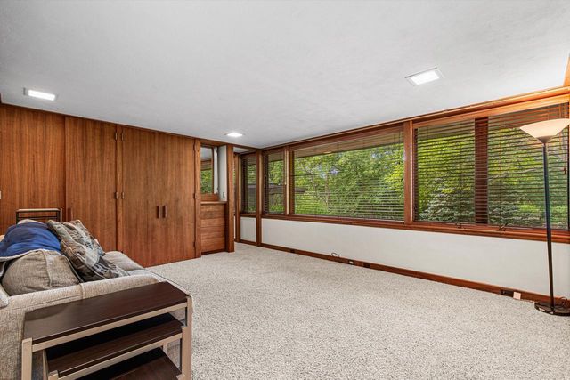 2419 County Road Y, Sheboygan, WI 53083