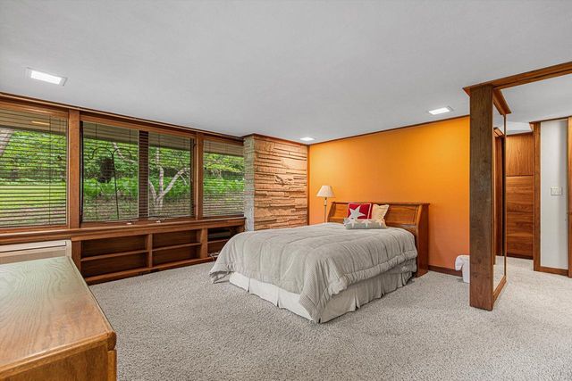 2419 County Road Y, Sheboygan, WI 53083