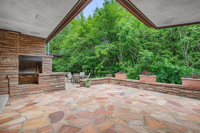 2419 County Road Y, Sheboygan, WI 53083