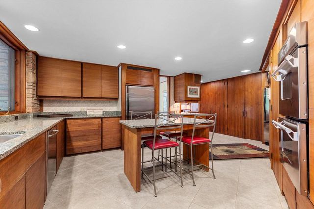2419 County Road Y, Sheboygan, WI 53083