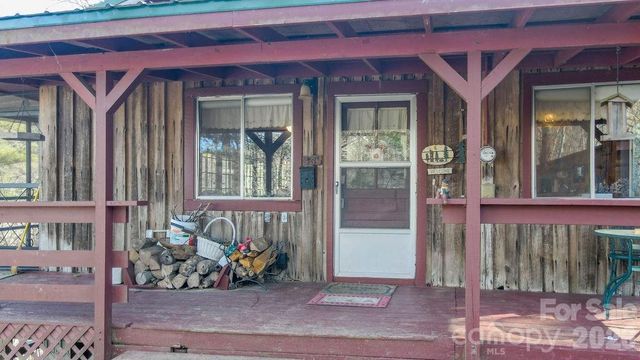 465 Enchanted Forest Drive, Sylva, NC 28779