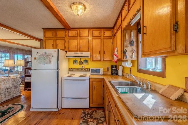 465 Enchanted Forest Drive, Sylva, NC 28779