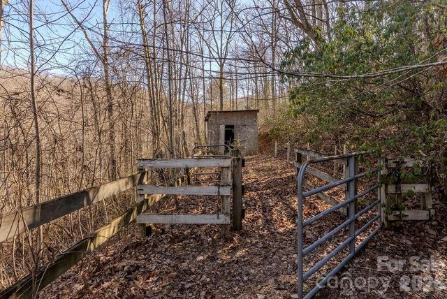 465 Enchanted Forest Drive, Sylva, NC 28779