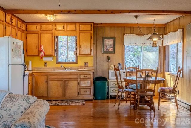 465 Enchanted Forest Drive, Sylva, NC 28779