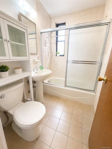 144-07 Sanford Avenue 4F, Flushing, NY 11354