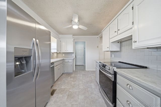 7204 S Warwick Street, Broken Arrow, OK 74014