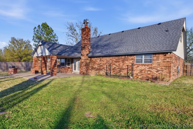 7204 S Warwick Street, Broken Arrow, OK 74014