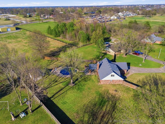 7204 S Warwick Street, Broken Arrow, OK 74014