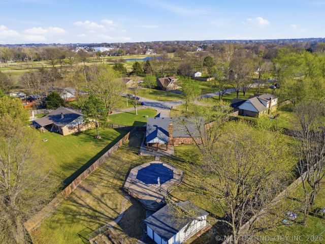 7204 S Warwick Street, Broken Arrow, OK 74014