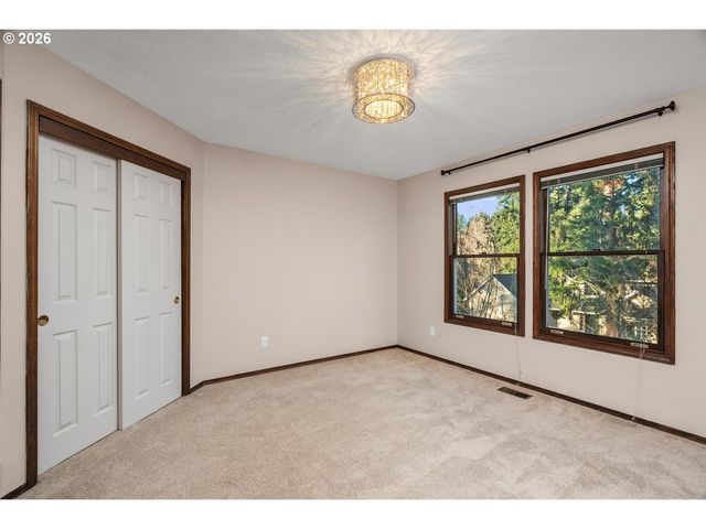 15140 Sw GIBRALTAR Ct, Beaverton, OR 97007