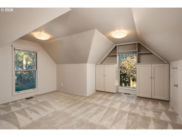 15140 Sw GIBRALTAR Ct, Beaverton, OR 97007