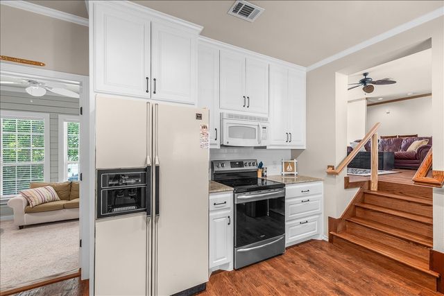 1128 W Lake Drive, Weatherford, TX 76087