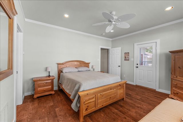 1128 W Lake Drive, Weatherford, TX 76087