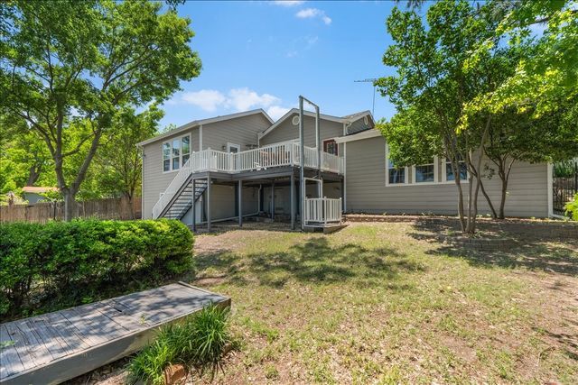 1128 W Lake Drive, Weatherford, TX 76087