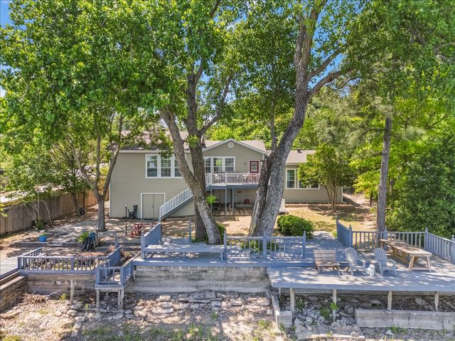 1128 W Lake Drive, Weatherford, TX 76087