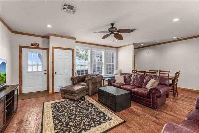 1128 W Lake Drive, Weatherford, TX 76087