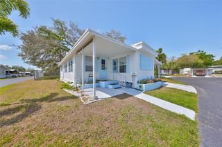 980 7TH STREET NW 74, Largo, FL 33770